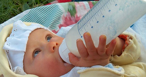 сколько должен съедать смеси новорожденный